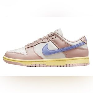 Nike Dunks Low Women’s Pink Oxford